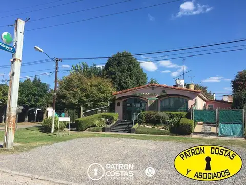 Local en Venta en Manzanares, USD 180.000