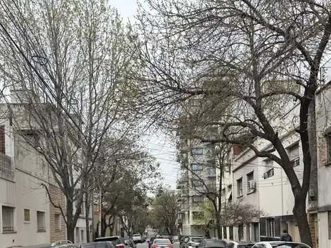 Depto Tipo Casa en Venta en Parque Chacabuco, USD 50.000
