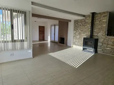 Casa en venta en 20 de Junio – San Rafael