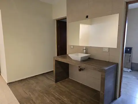 Casa 2 ambientes con 1 baño