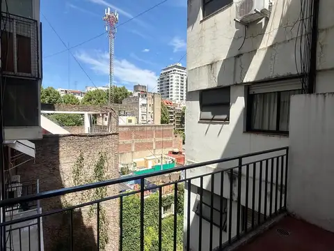 dos ambientes con balcon en Recoleta
