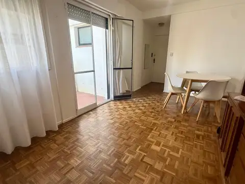 dos ambientes con balcon en Recoleta