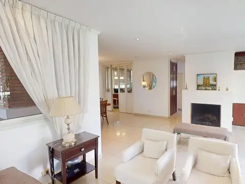 Casa 6 ambientes con 3 baños