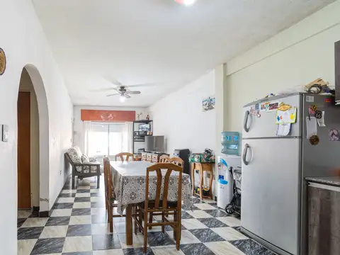 CASA EN VENTA CON JARDIN Y COCHERA SAN JUSTO