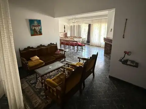 Depto Tipo Casa en Alquiler de 3 ambientes