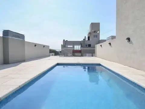 VENTA MONOAMBIENTE CON COCHERA EN BERNAL