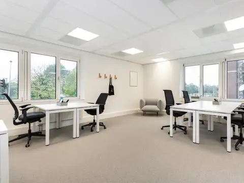 Oficinas privadas totalmente equipadas para ti y tu equipo en ARG - Buenos Aries - Republica