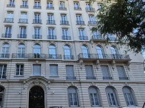 Departamento en Plaza S.Martin - Palacio Saint - alquiler  UNICO -