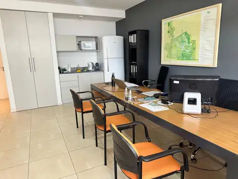 Oficina 2 ambientes con 1 baño