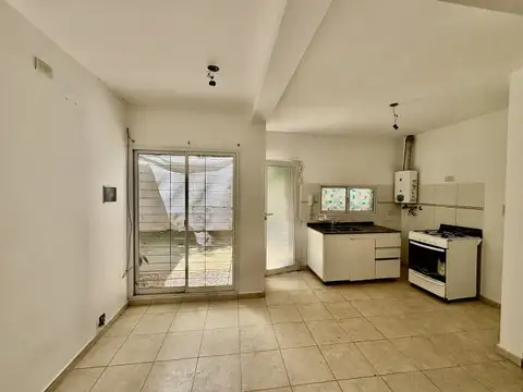 Depto Tipo Casa en Venta de 2 ambientes