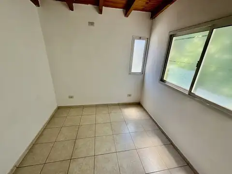 Depto Tipo Casa 2 ambientes con 1 baño