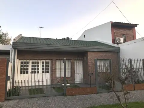 Belgrano n° 984 e/Mitre y Quin