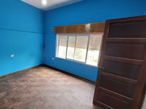 Casa en Alquiler con 1 cochera