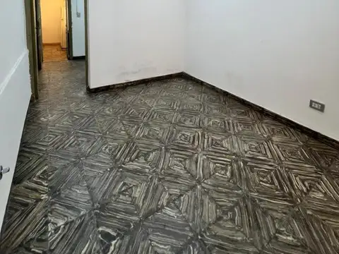 Oficina 3 ambientes con 1 baño