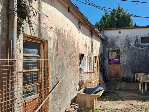 Casa 4 ambientes con 1 baño