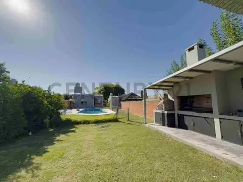 Casa en Venta en Los Hornos, USD 112.000