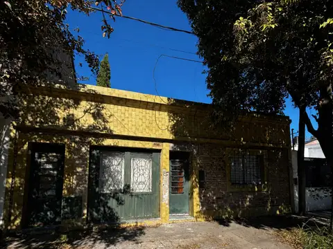 Venta terreno para construir o casa a reciclar