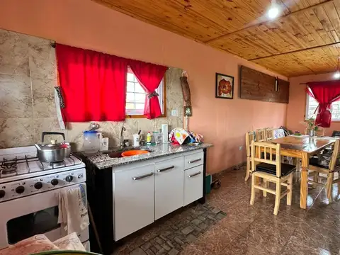 CASA EN TANTI CON VISTAS A LAS SIERRAS