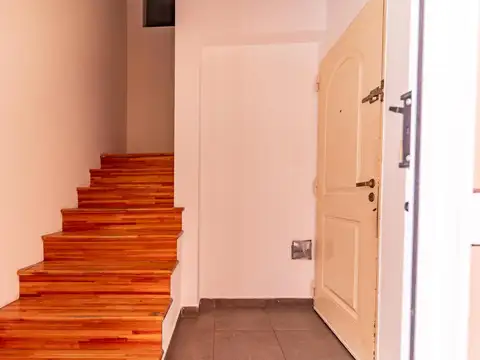 Depto Tipo Casa en Venta al Oeste