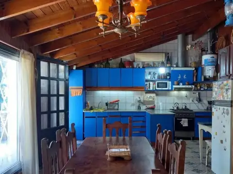 Concejal Nicolás Defilippi e/ Andrés Lamas y Capitán Rodríguez