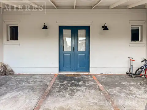 Casa 5 ambientes con 3 baños