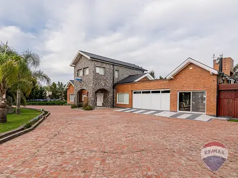 CASA EN VENTA EN CAMPOS DE ROCA