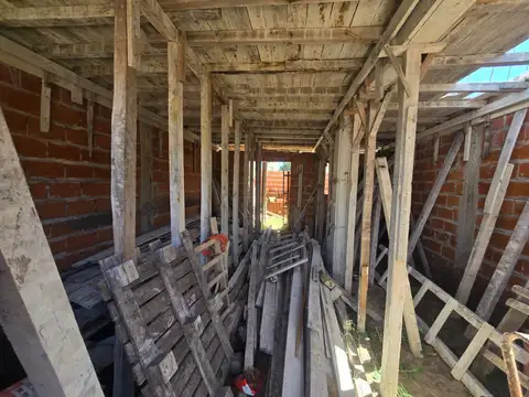 Casa 3 ambientes con 1 baño