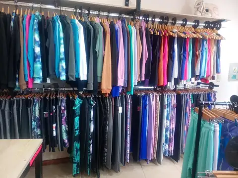 VENTA FONDO DE COMERCIO ROPA DEPORTIVA