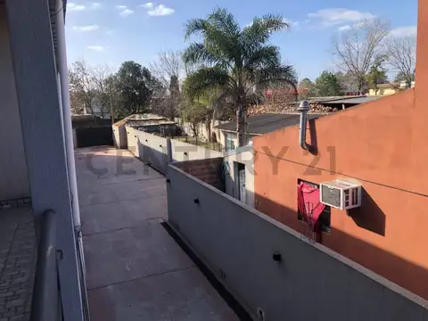 Departamento en Alquiler con 1 cocheras