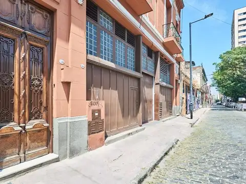 Venta Edificio Comercial - Galpon - Permuta - Deposito en San Telmo -