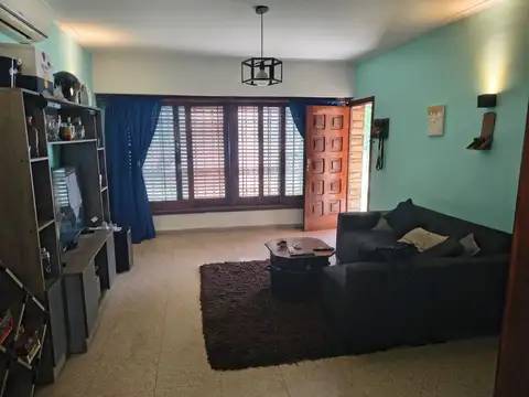 Casa en Venta en Ezpeleta Oeste, USD 105.000