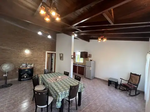 Casa 3 ambientes con 1 baño