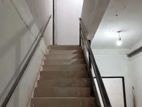 Local en Alquiler en Flores, USD 1.300