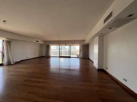 Torre Forum, Venta con renta Departamento de 4 Ambientes, 3 Suites, 2 Cocheras, en Palermo, Permuta