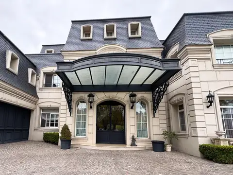 Casa premiun en venta en La Isla Nordelta