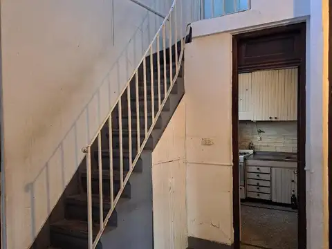Depto Tipo Casa 6 ambientes con 1 baño