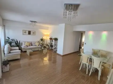 Av Pedro Goyena al 1600