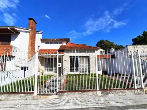 VENTA CASA EN QUILMES, EXCELENTE UBICACIÓN