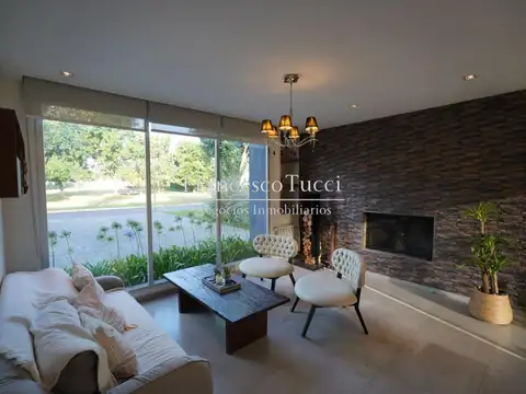 Casa en Venta al Oeste