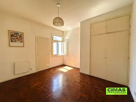 Depto Tipo Casa en Alquiler en Villa General Mitre, $ 1.600.000