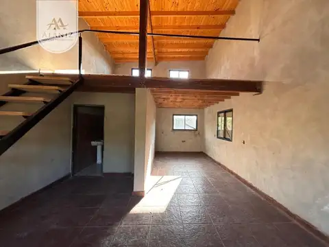 Casa 2 ambientes con 1 baño