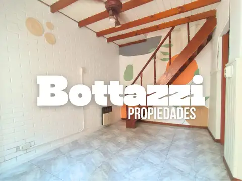 PH 2 AMBIENTES CON ESCRITORIO Y PEQUEÑO PATIO