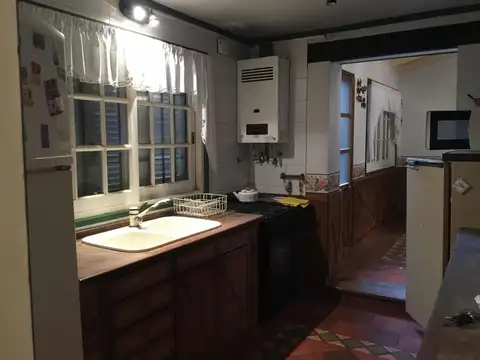 Casa en Venta con 3 cocheras