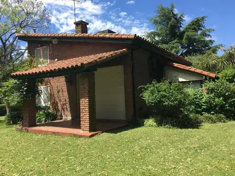 Casa 5 ambientes con 3 baños