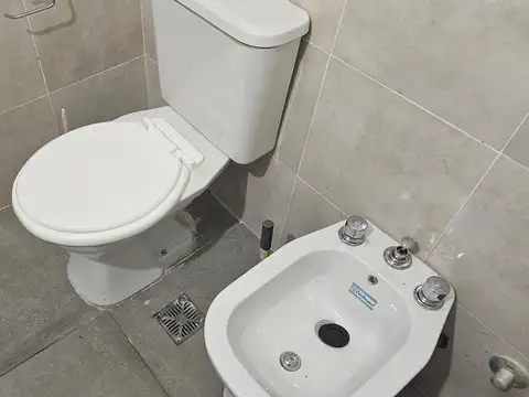 Departamento en Alquiler con 1 cocheras