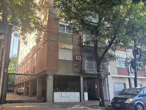 Acassuso. Departamento 2 amb con cochera