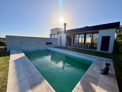 ALQUILER CASA BARRANCAS DE SAN BENITO MARZO A DICIEMBRE