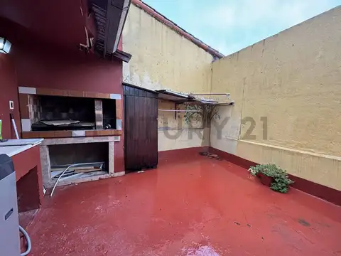 PH 3 ambientes con patio propio, parrilla y excelente luz en Villa Maipú