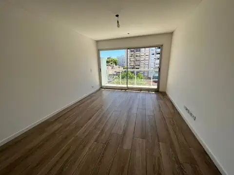 HERMOSO MONOAMBIENTE MODERNO - CONTRAFRENTE CON BALCÓN - APTO PROFESIONAL