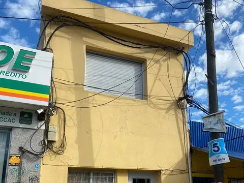 Casa 2 ambientes con 1 baño